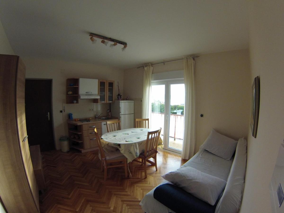 Omis Apartmani Mouse Eksteriør billede